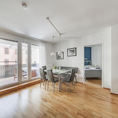 וינה 17 C&J'S Apartment מראה חיצוני תמונה