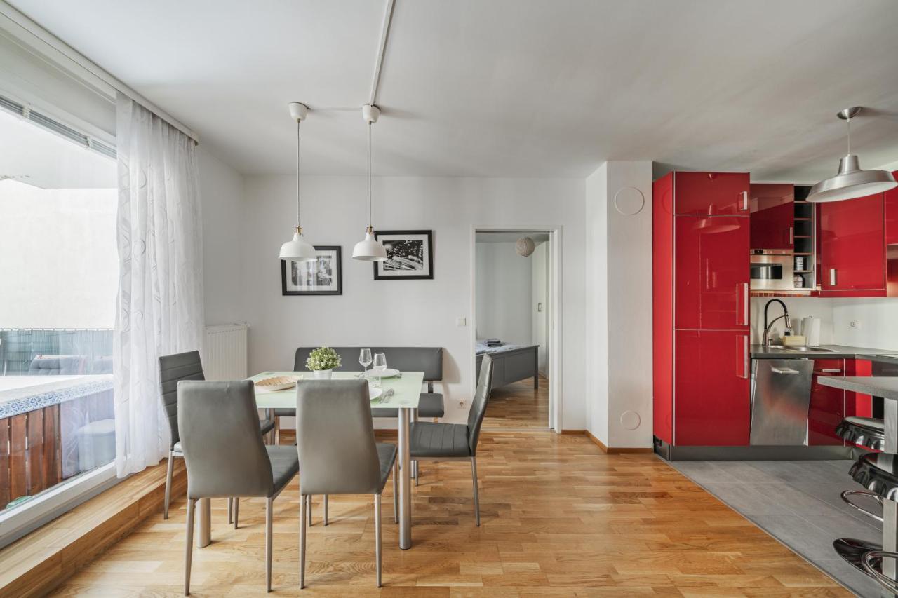וינה 17 C&J'S Apartment מראה חיצוני תמונה