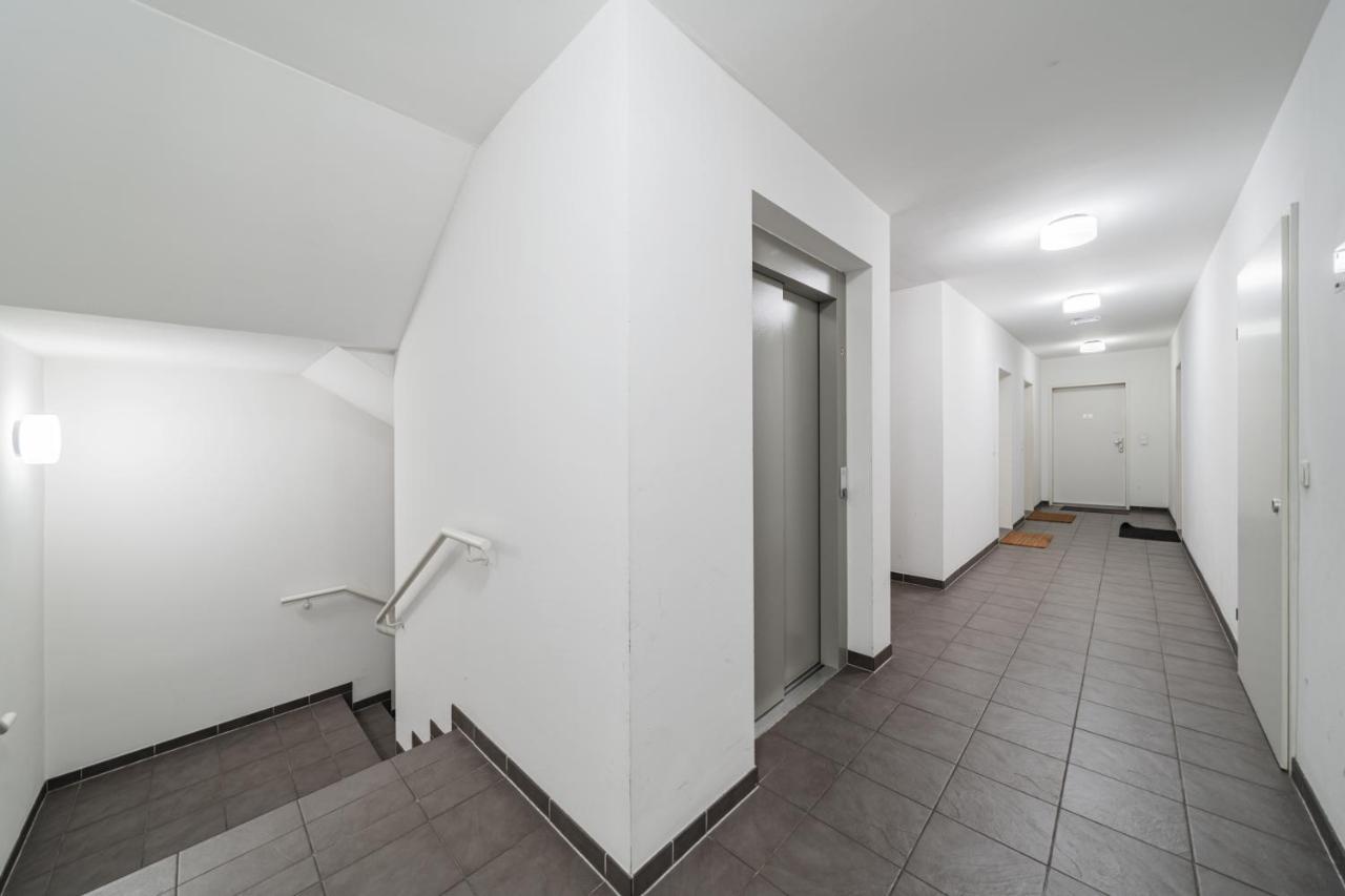 וינה 17 C&J'S Apartment מראה חיצוני תמונה